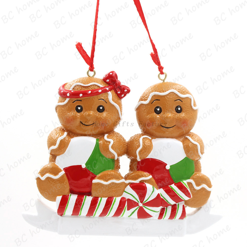 Gingerbread Couple Personalized Christmas Tree Ornament