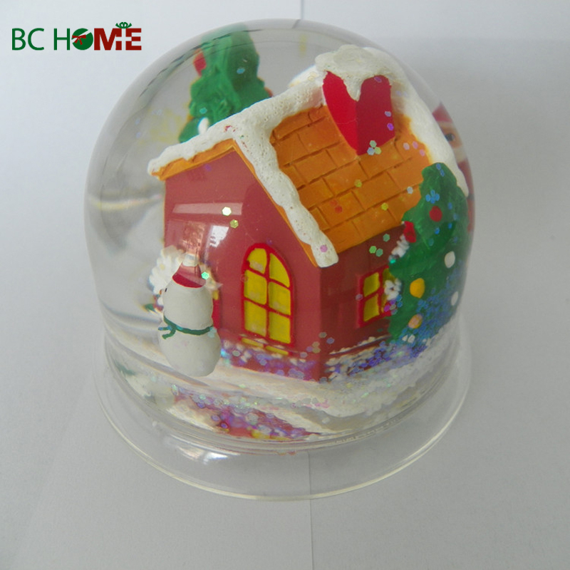plastic Snow globes