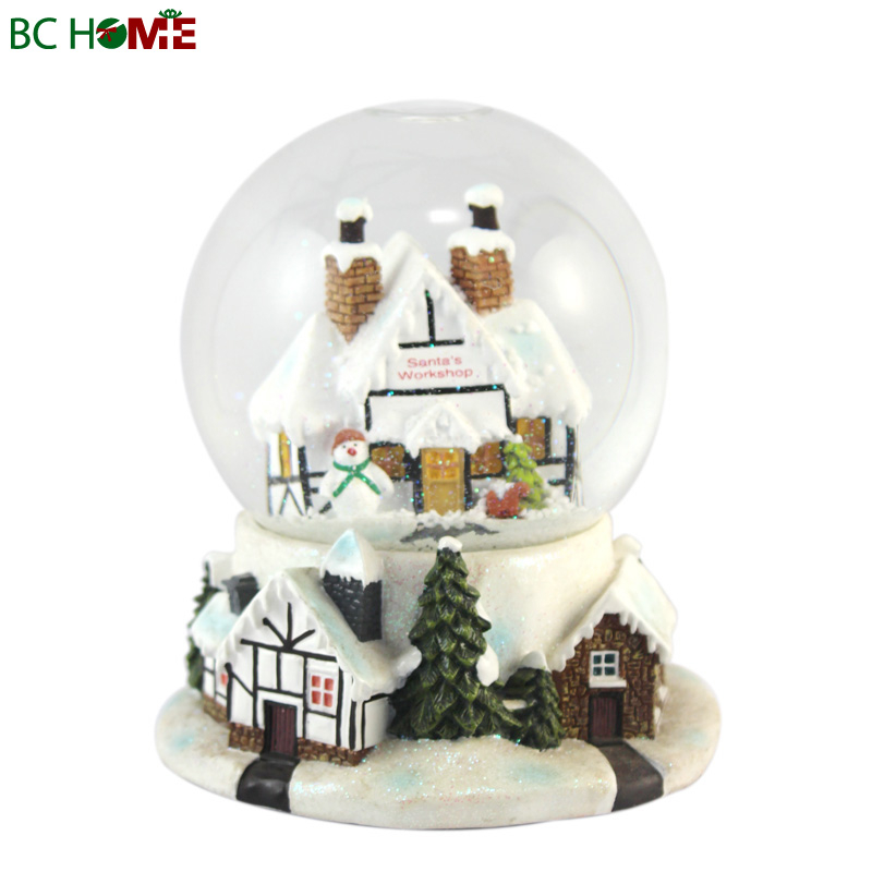 Polyresin Snow globes