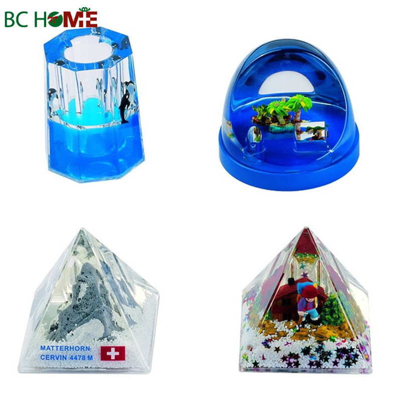 plastic Snow globes